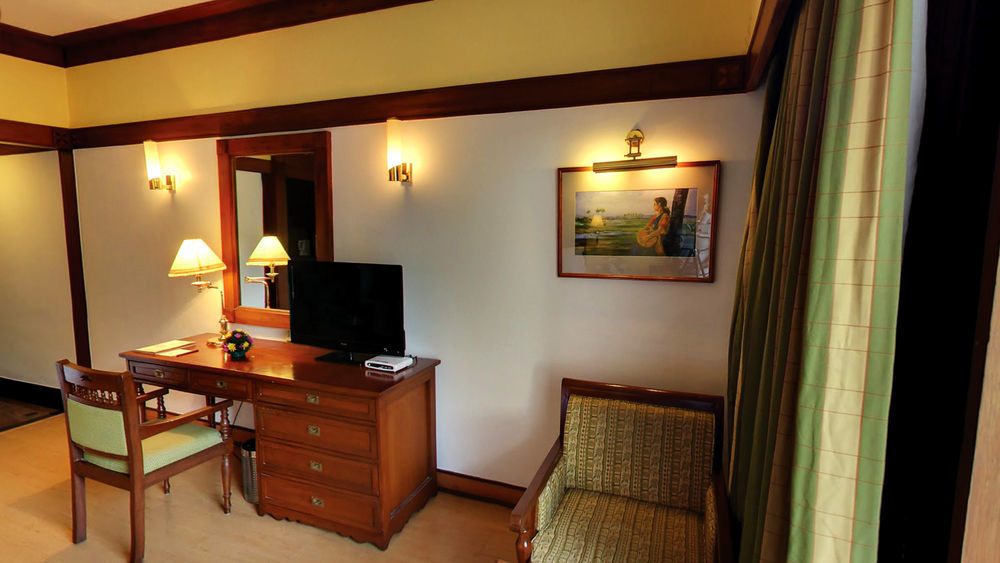 The Mascot Hotel - A Heritage Living Experience Thiruvananthapuram Exterior photo